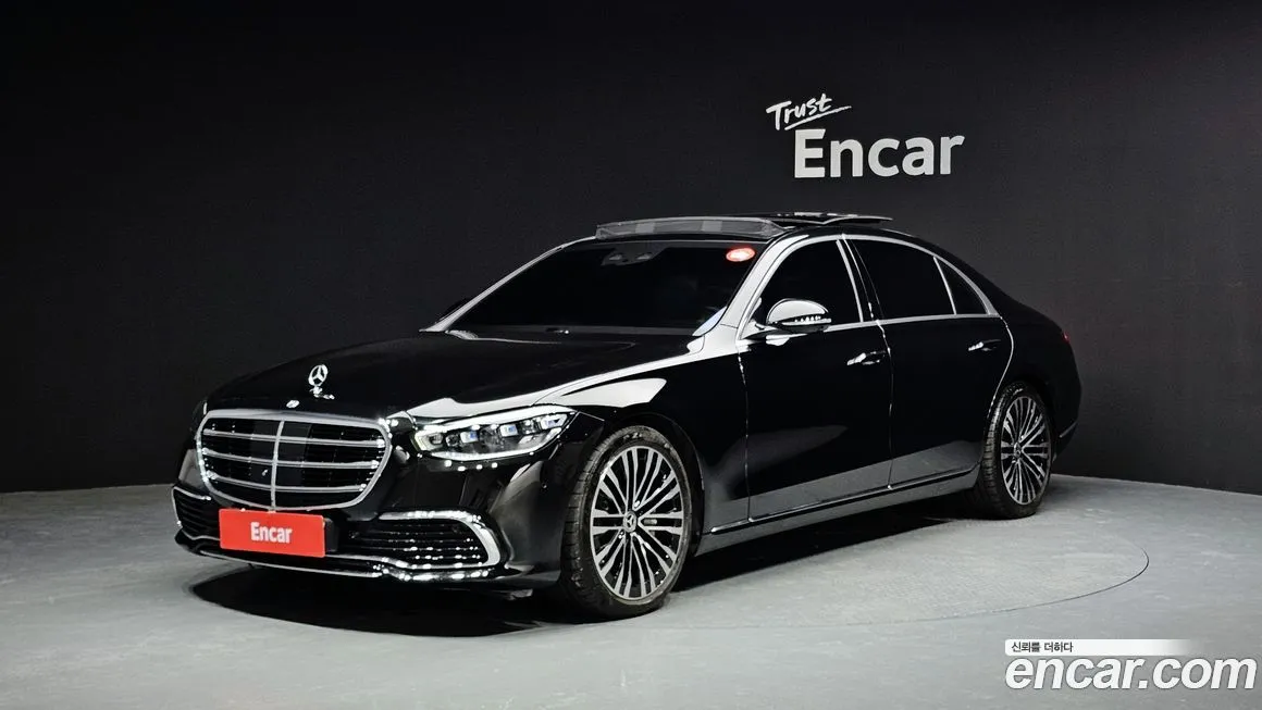 Mercedes-Benz S-Class — фото 1