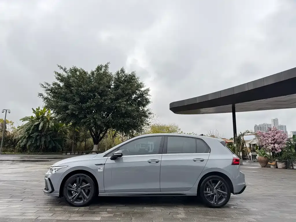 Volkswagen Golf 2022 из CN, фото 5