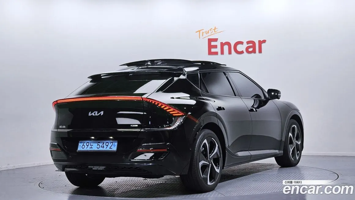 Kia EV6 — фото 3