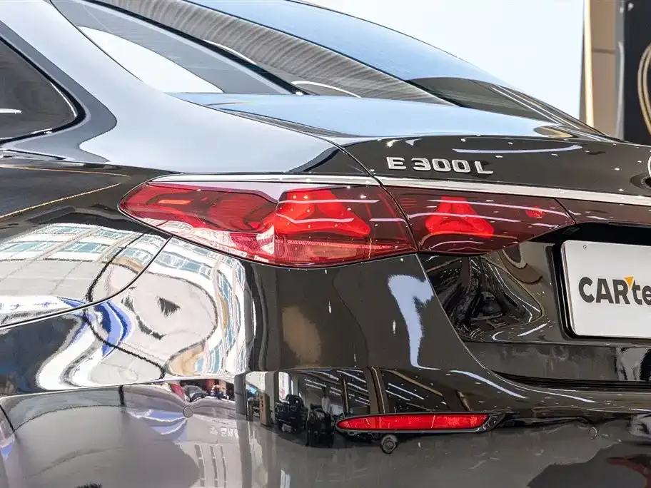 Mercedes-Benz E-Class 2025 из CN, фото 6