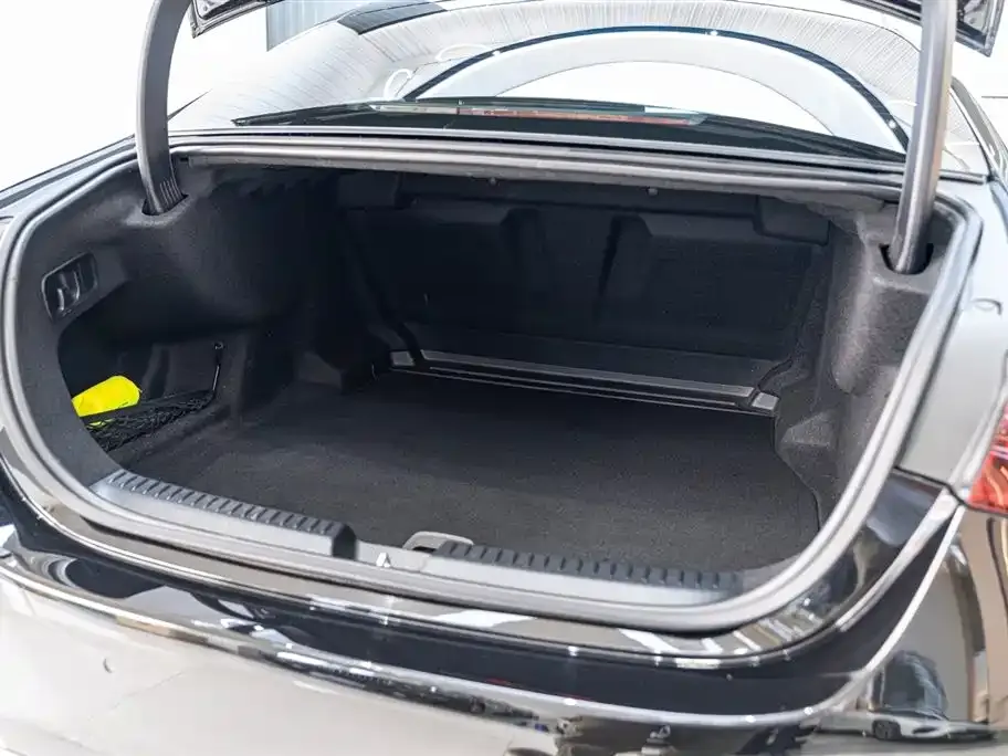 Mercedes-Benz E-Class 2025 из CN, фото 10