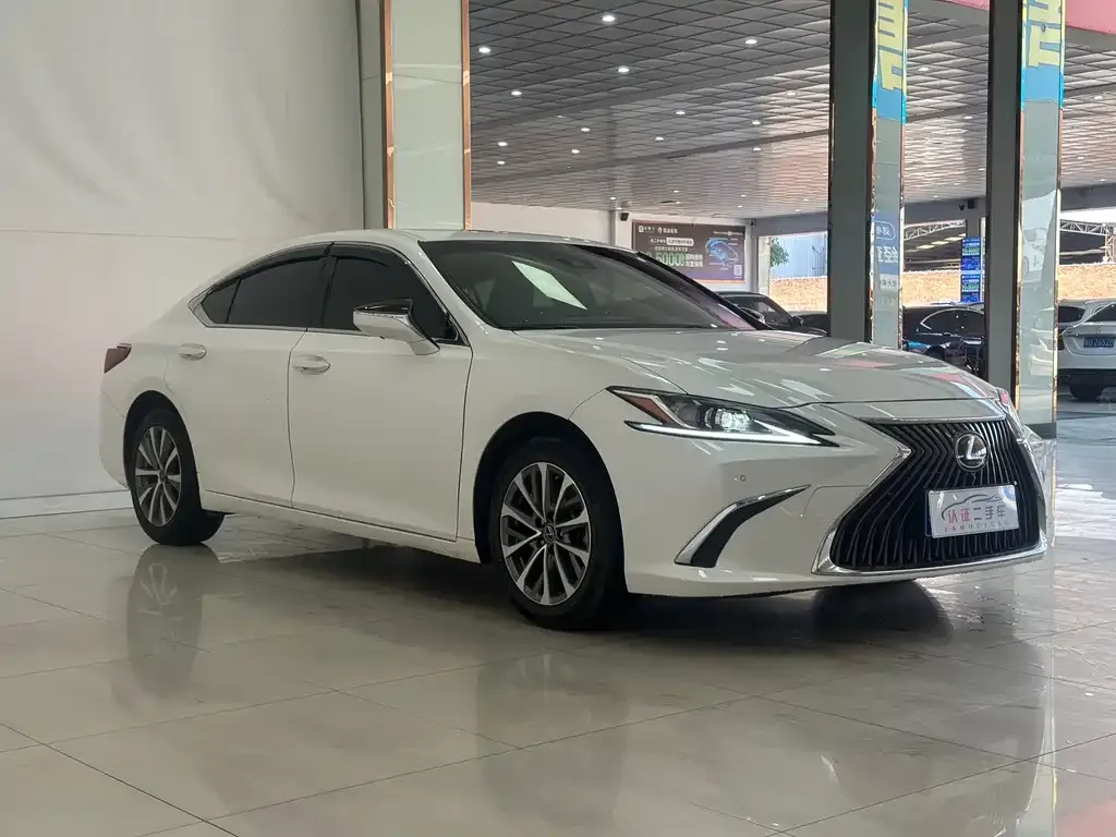 Lexus ES 2023 из CN, фото 10