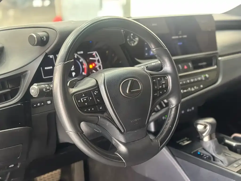 Lexus ES 2023 из CN, фото 5