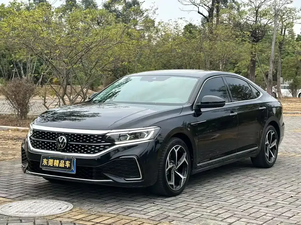 Volkswagen Passat 2023 из CN, фото 8