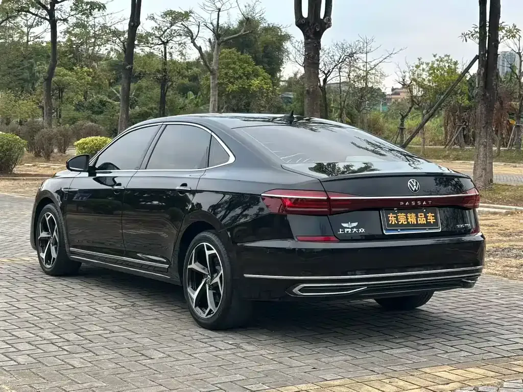 Volkswagen Passat 2023 из CN, фото 6