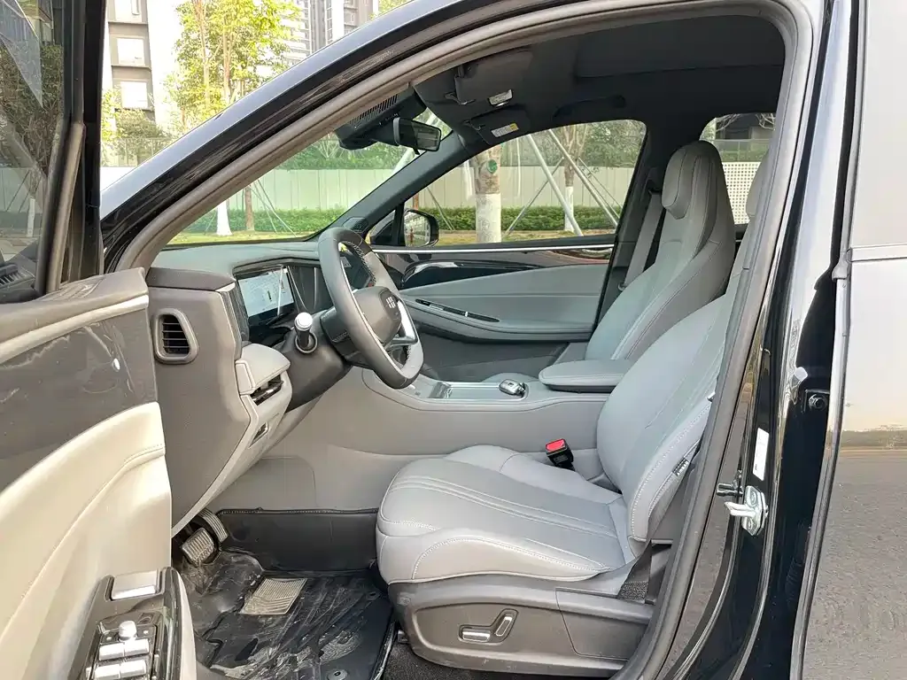 Geely Galaxy L7 — фото 4