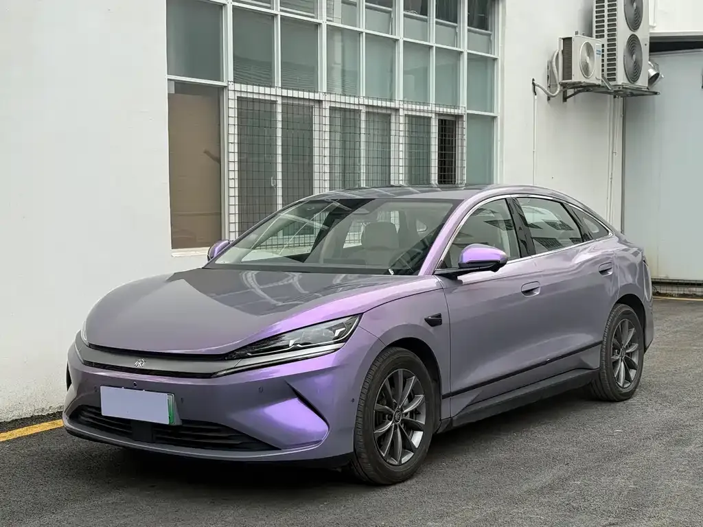 BYD Qin L — фото 1
