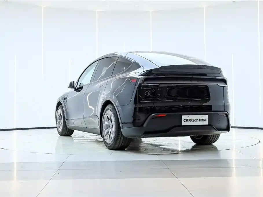Tesla Model Y L 2025 из CN, фото 10