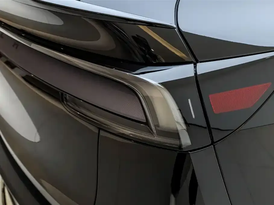Tesla Model Y L 2025 из CN, фото 5