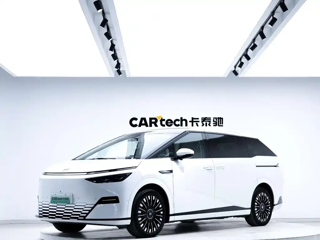 XPeng X9 2025 из CN, фото 1