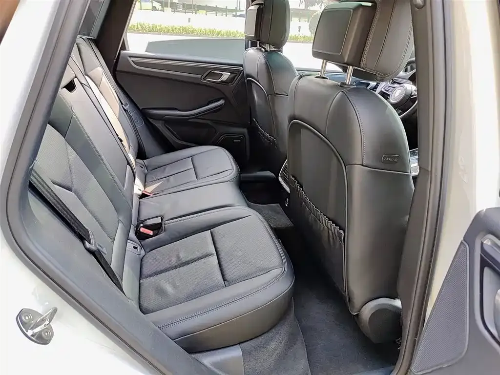 Porsche Macan 2023 из CN, фото 6