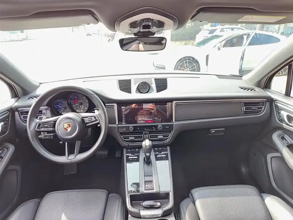 Porsche Macan 2023 из CN, фото 2