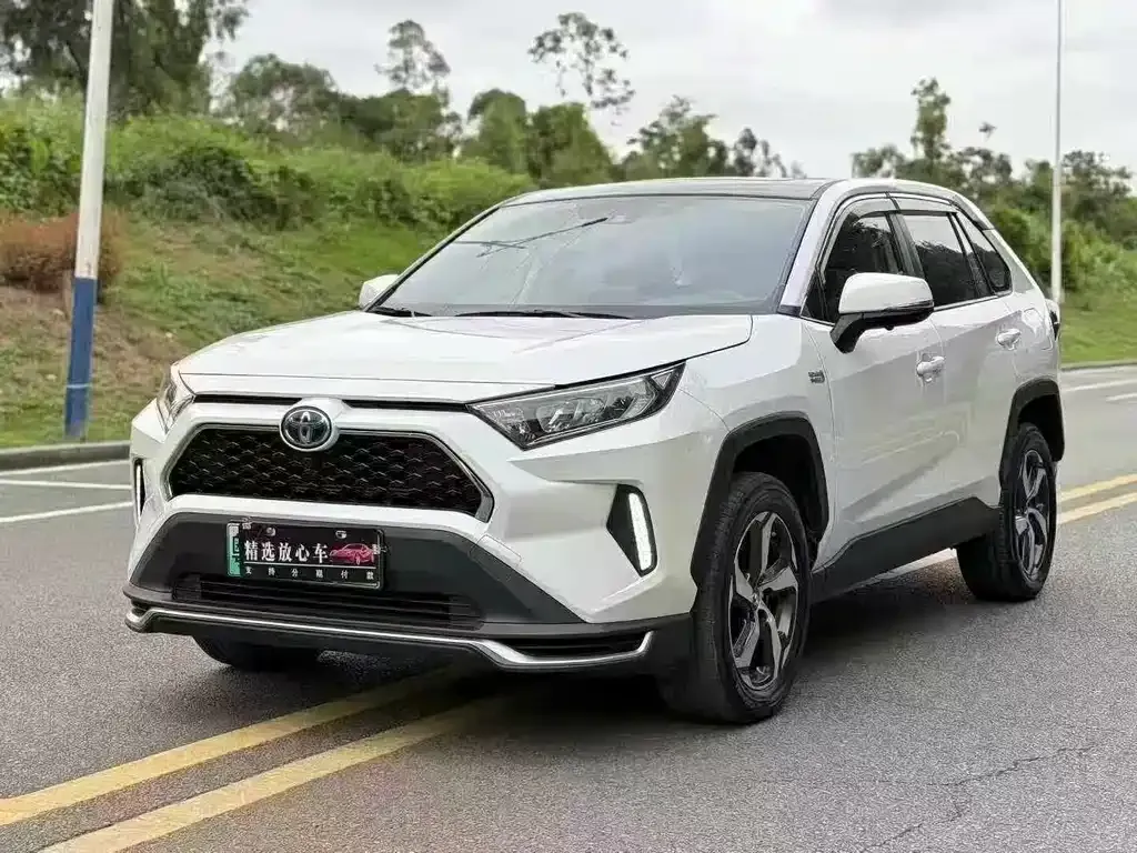 Toyota RAV4 Prime 2022 из CN, фото 1