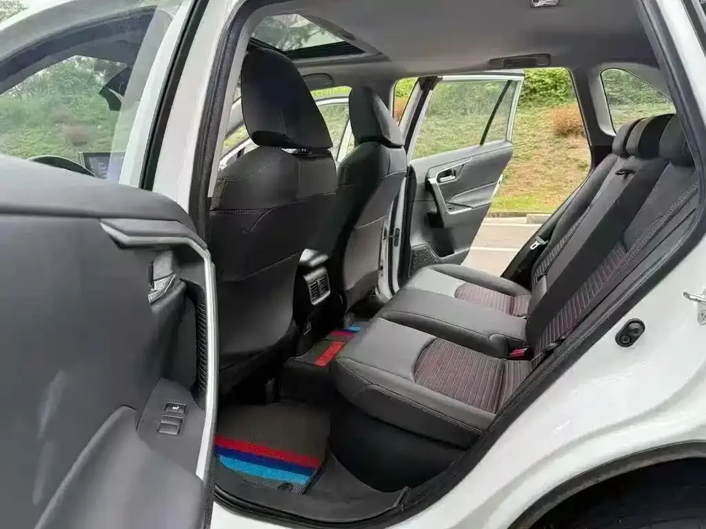 Toyota RAV4 Prime 2022 из CN, фото 6