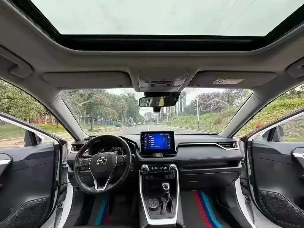 Toyota RAV4 Prime 2022 из CN, фото 2