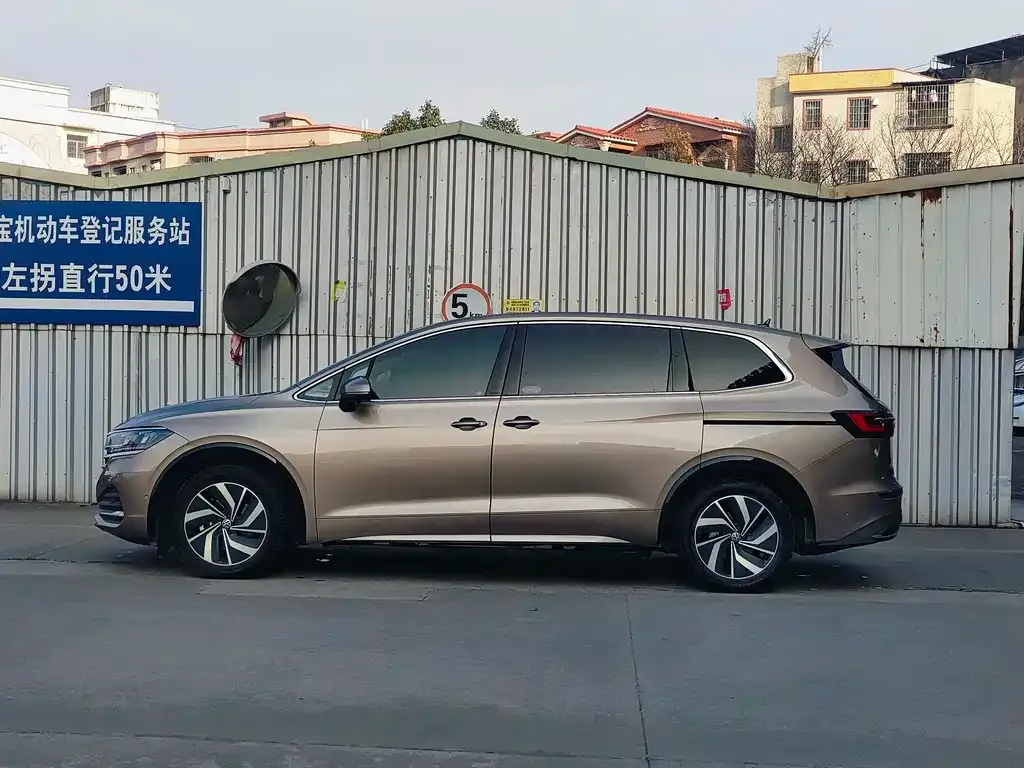 Volkswagen Viloran 2021 из CN, фото 7