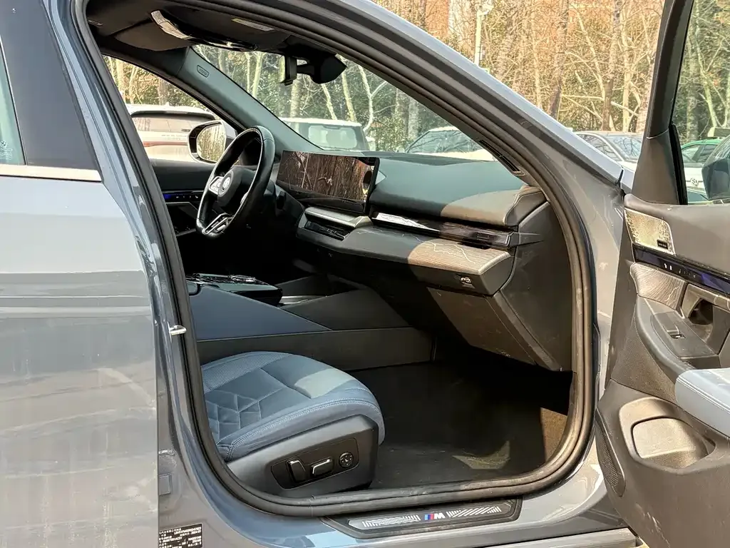 BMW i5 2024 из CN, фото 8