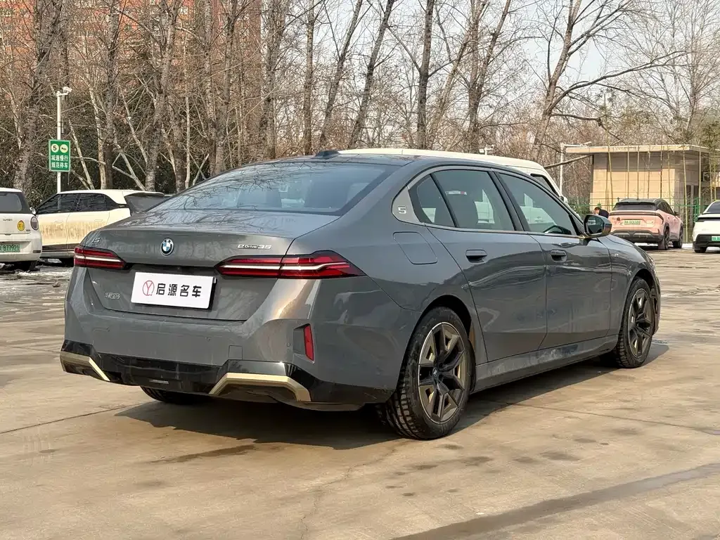 BMW i5 2024 из CN, фото 6