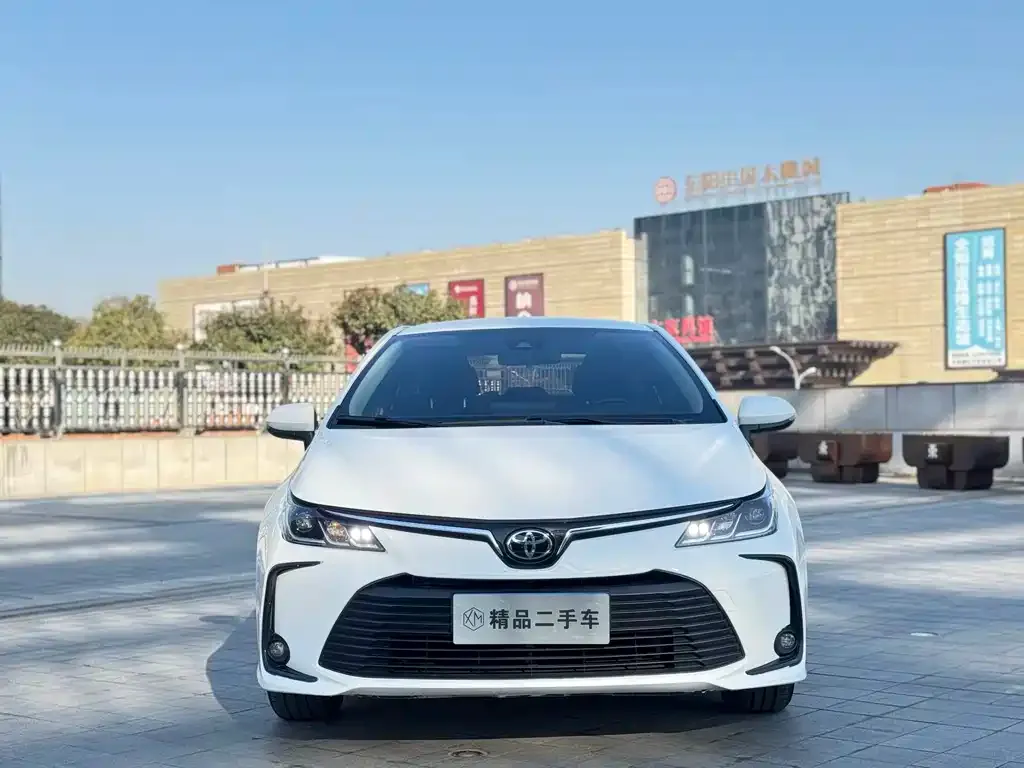 Toyota Corolla 2025 из CN, фото 1