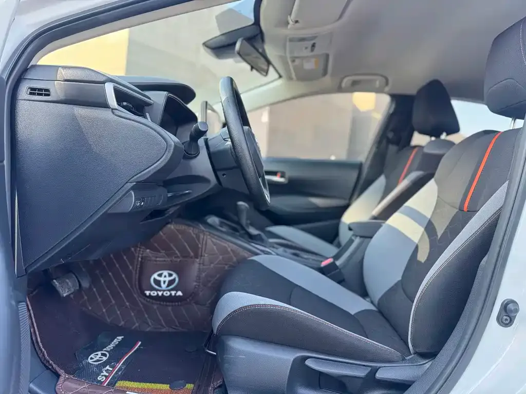 Toyota Corolla 2025 из CN, фото 3