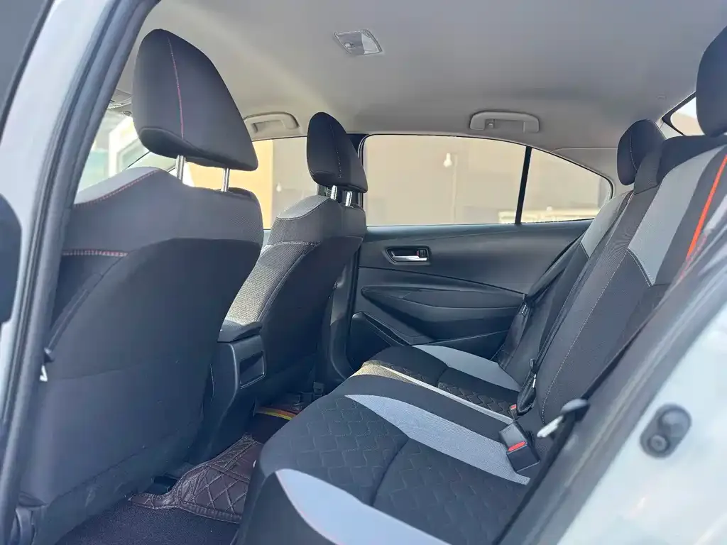 Toyota Corolla 2025 из CN, фото 2