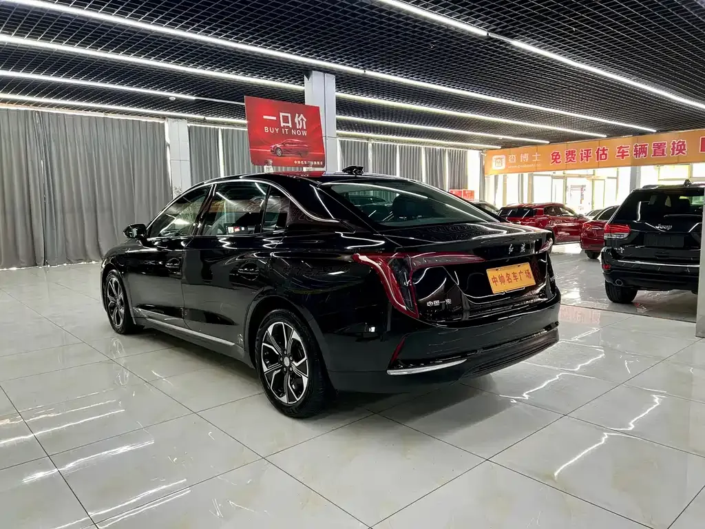 Hongqi E-QM5 2023 из CN, фото 4