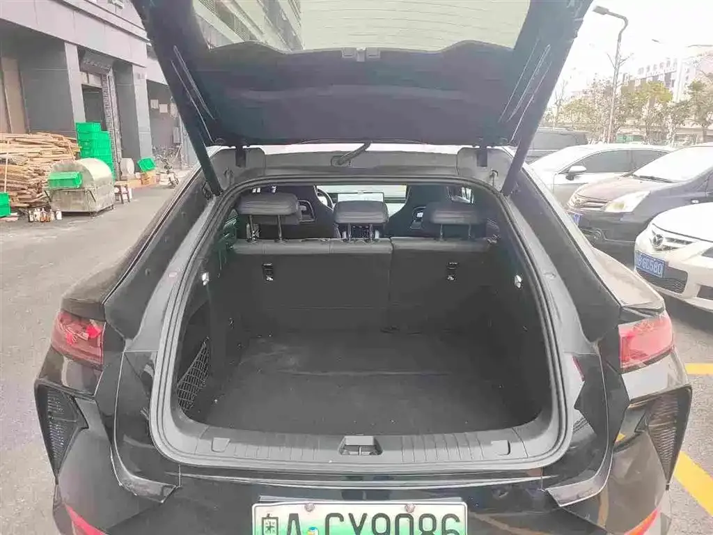 BYD L EV 2025 из CN, фото 6