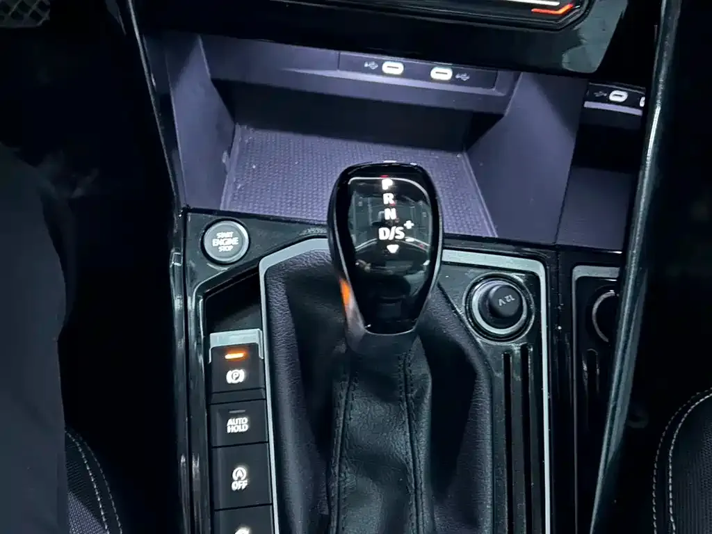Volkswagen Tayron 2023 из CN, фото 3