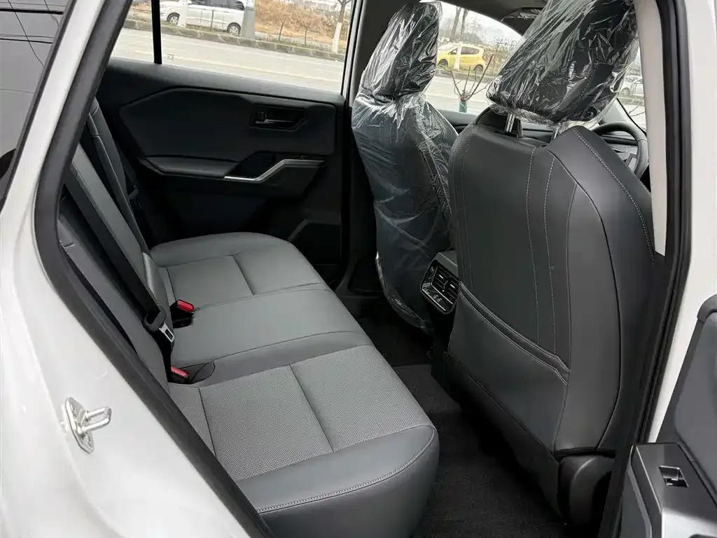 Toyota RAV4 2026 из CN, фото 5