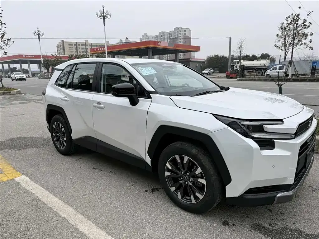 Toyota RAV4 2026 из CN, фото 2