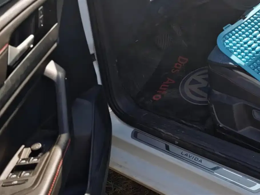 Volkswagen Lavida 2023 из CN, фото 2