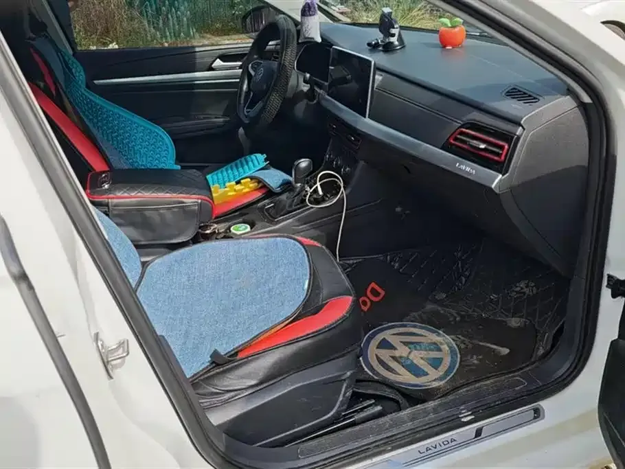 Volkswagen Lavida 2023 из CN, фото 3