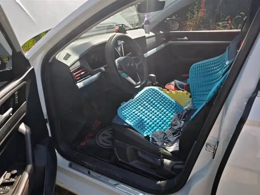 Volkswagen Lavida 2023 из CN, фото 9