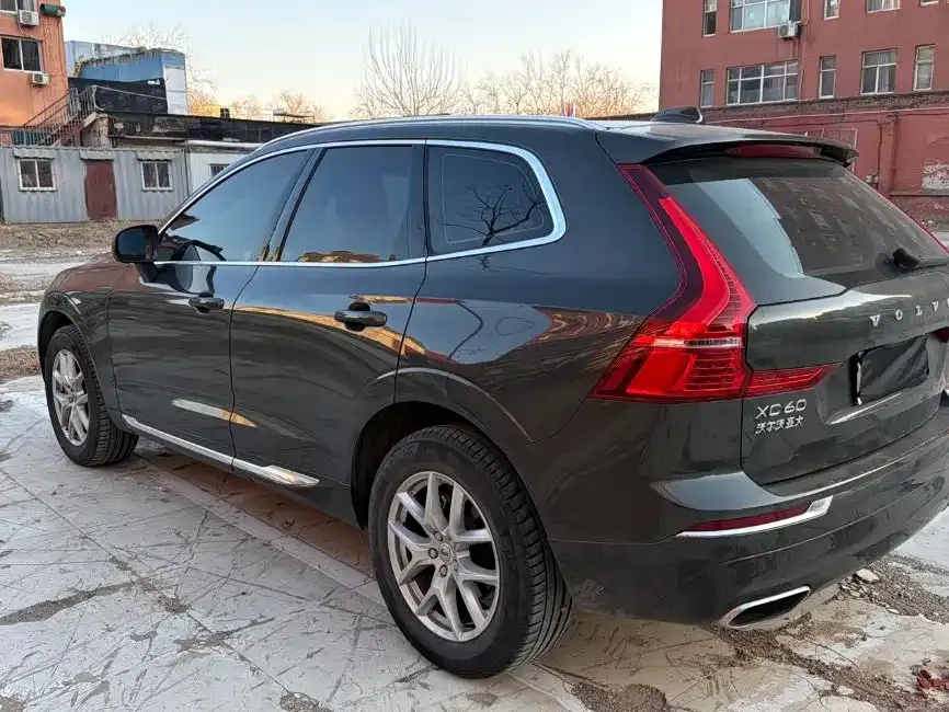 Volvo XC60 2021 из CN, фото 8