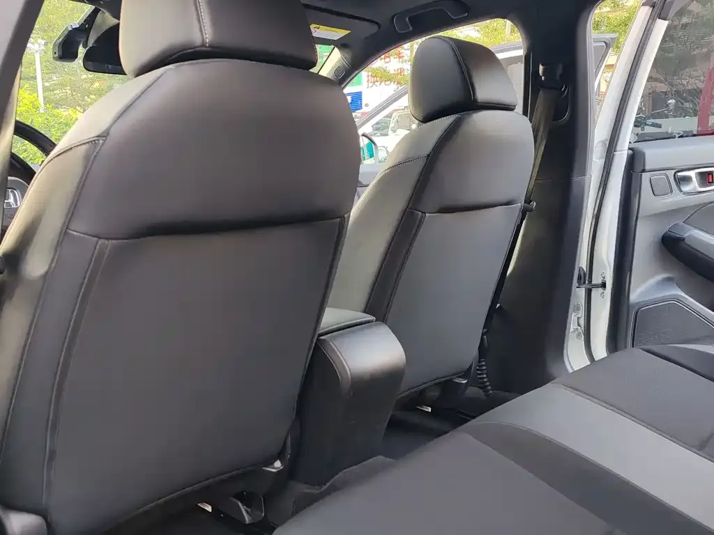 Honda Civic 2022 из CN, фото 2
