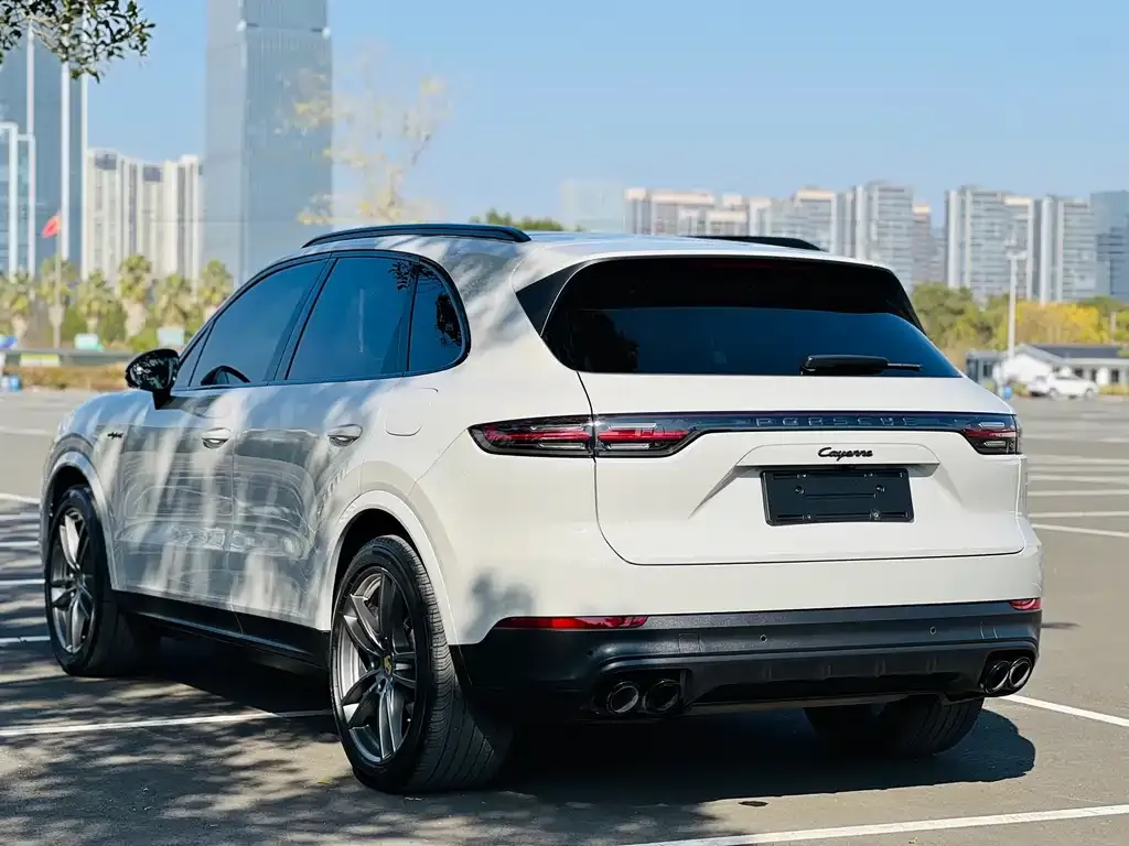Porsche Cayenne Hybrid 2023 из CN, фото 3