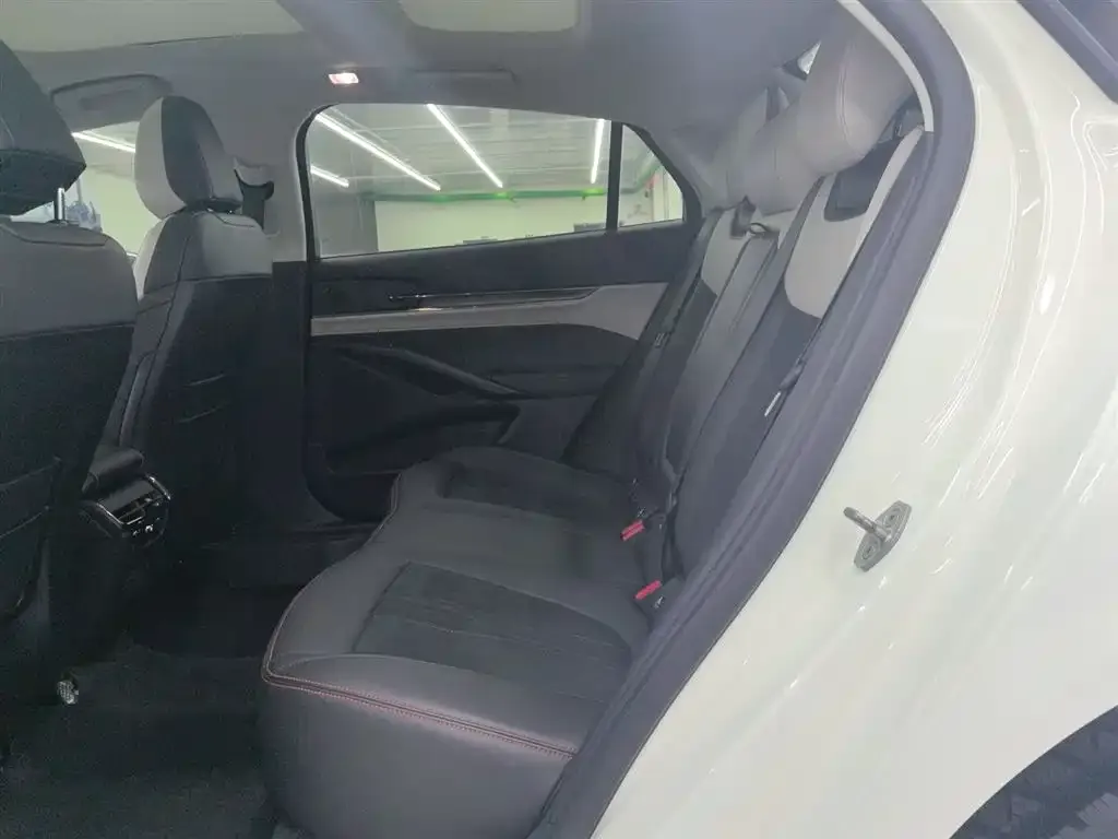 Ford Mondeo 2022 из CN, фото 2