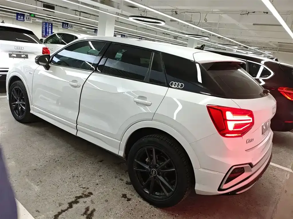 Audi Q2L 2022 из CN, фото 9