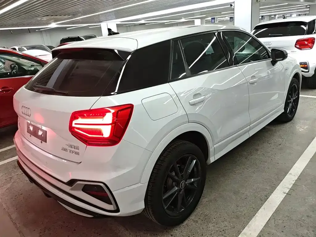 Audi Q2L 2022 из CN, фото 7