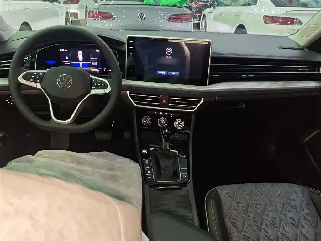 Volkswagen Sagitar 2025 из CN, фото 3