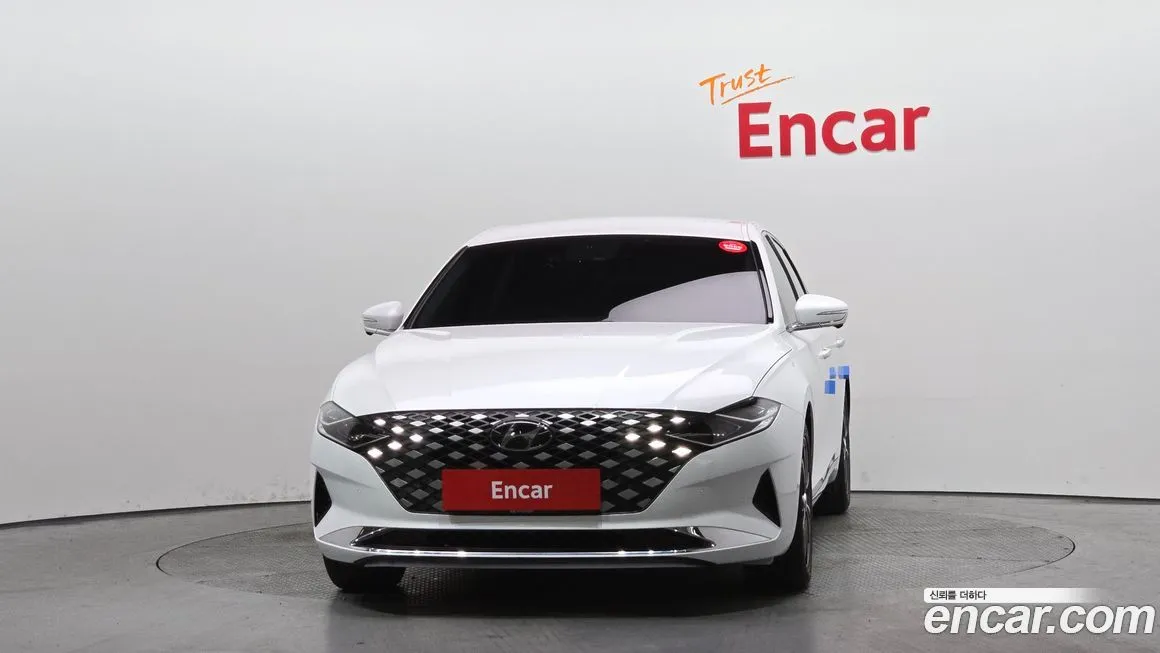 Hyundai Grandeur 2022 из KR, фото 2