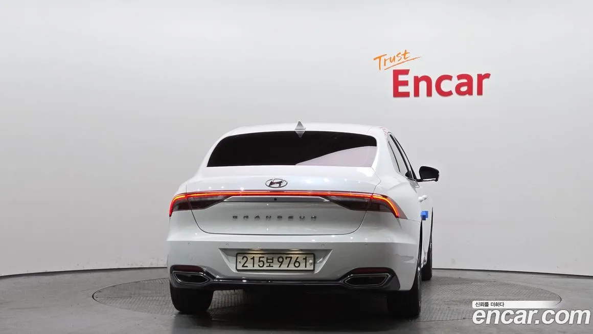 Hyundai Grandeur 2022 из KR, фото 3