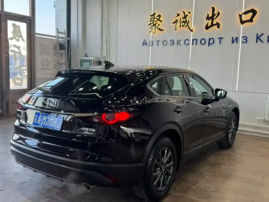Mazda CX-4 2023 из CN, фото 9