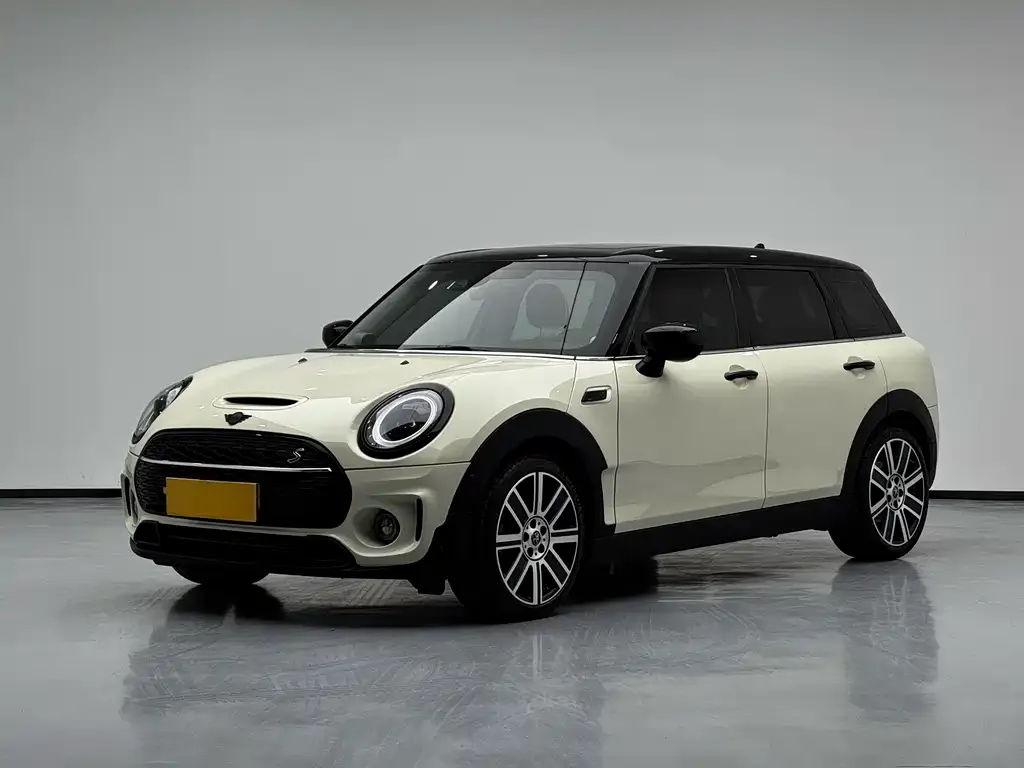 MINI Clubman — фото 1