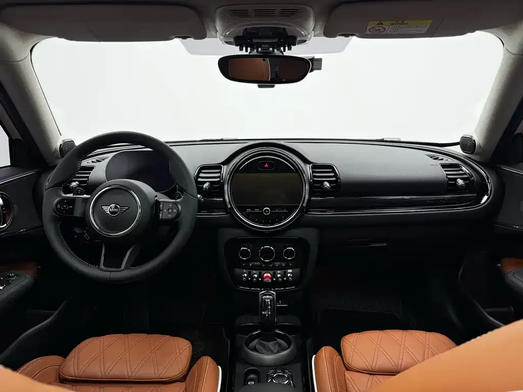 MINI Clubman — фото 10