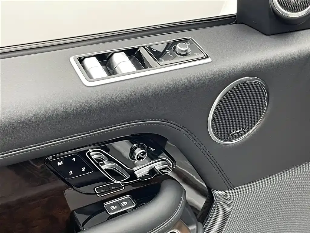 Land Rover Range Rover — фото 10