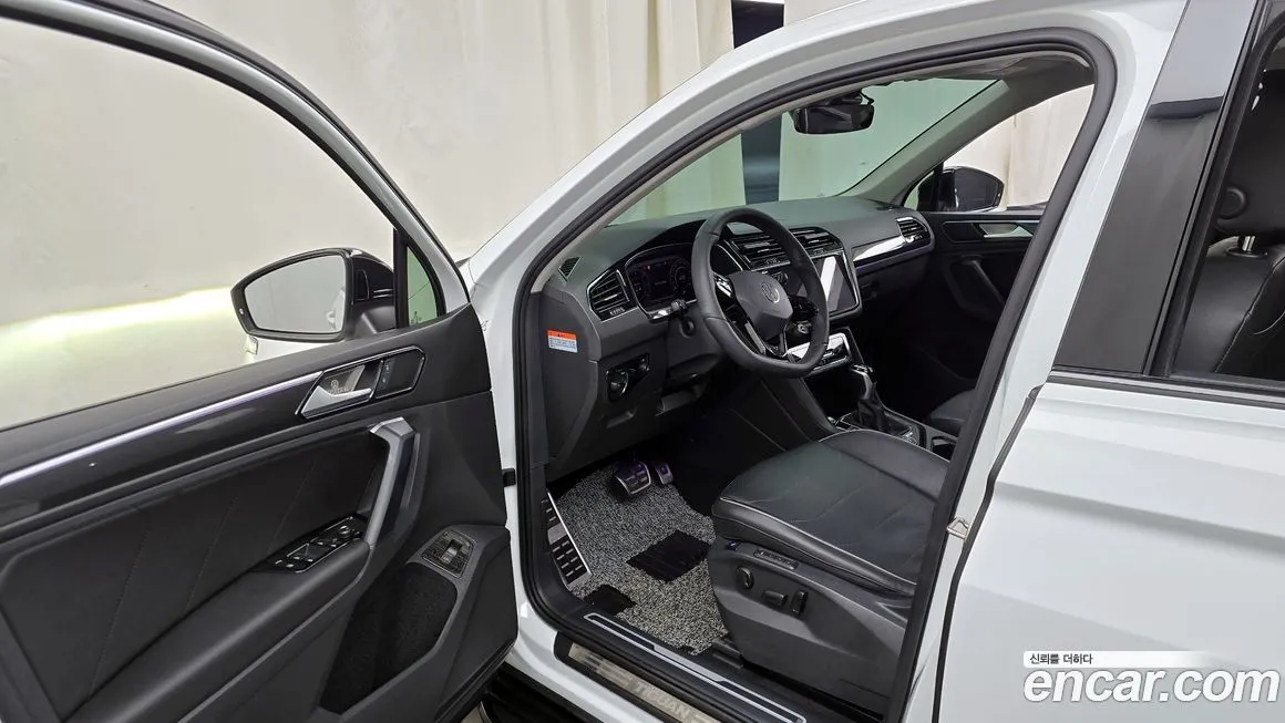 Volkswagen Tiguan 2023 из KR, фото 9