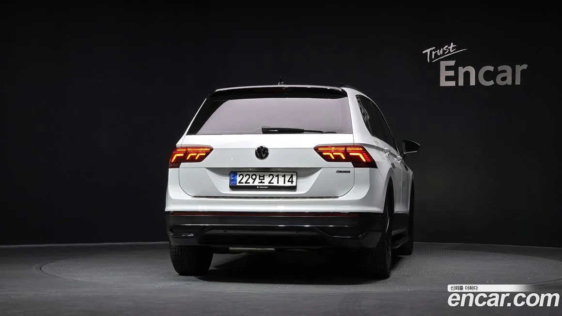 Volkswagen Tiguan 2023 из KR, фото 2