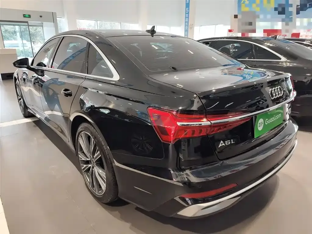 Audi A6L 2023 из CN, фото 2