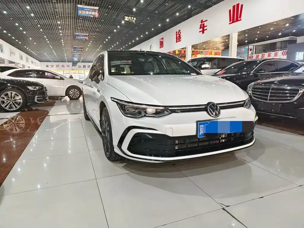 Volkswagen Golf 2022 из CN, фото 10